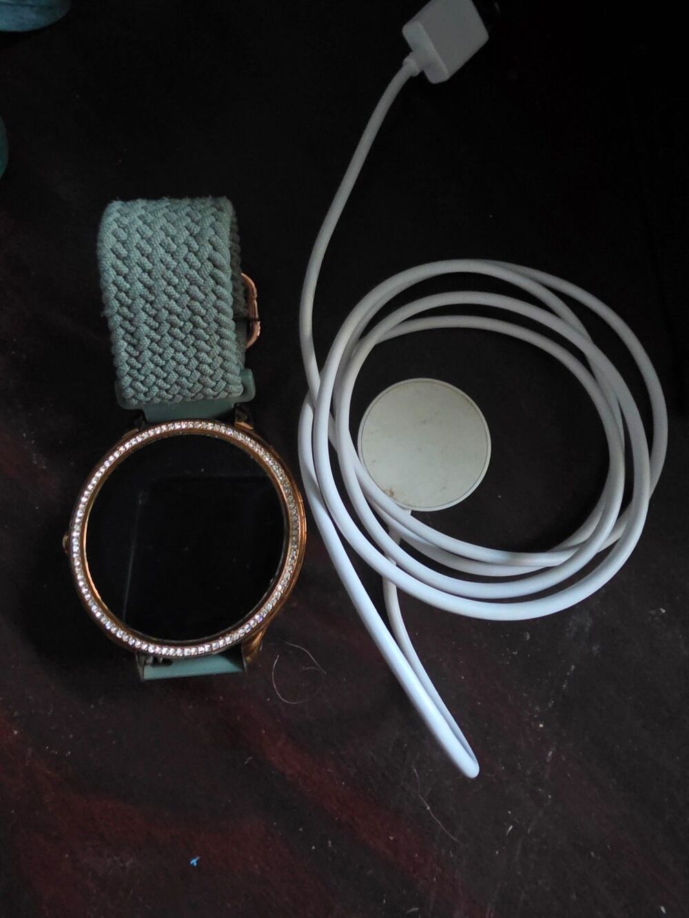 Fossil 5e Smart Watch with Green Band and Charger